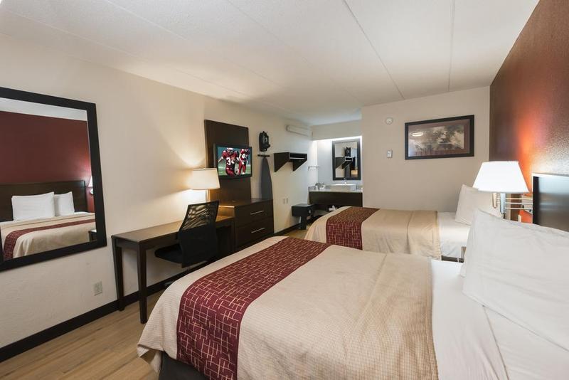 Red Roof Inn Elkhart Bagian luar foto